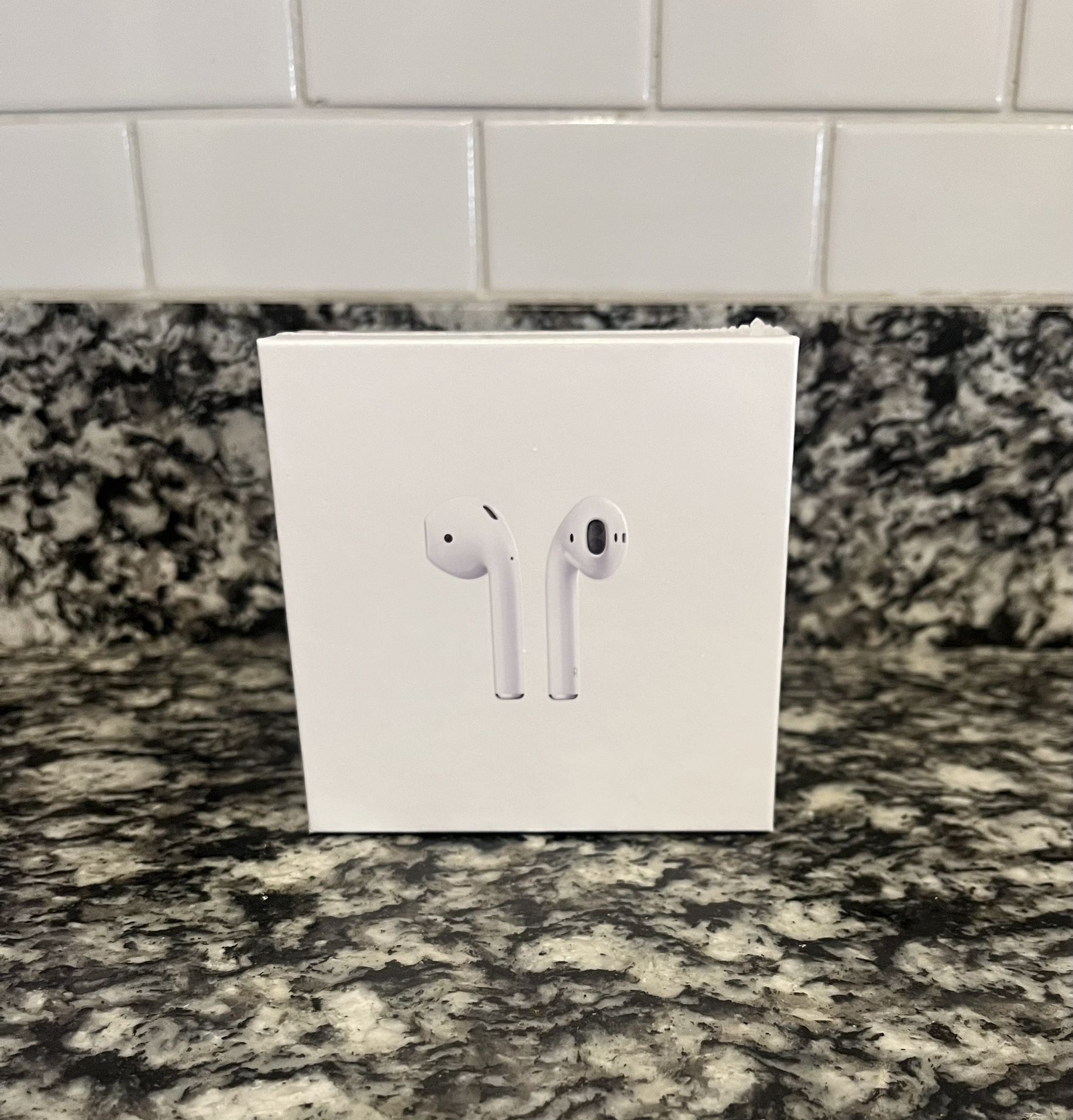 Apple AirPods 2nd Generation