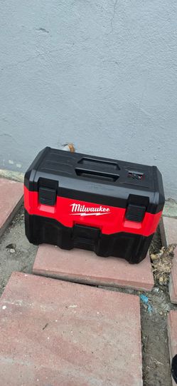 Milwaukee Vacuum