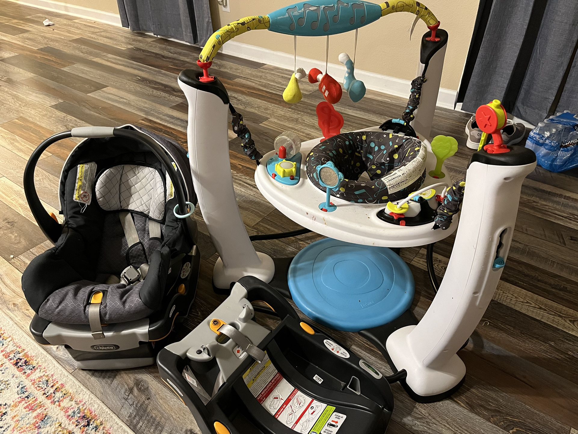 Infant Car Seat / Activity Center 