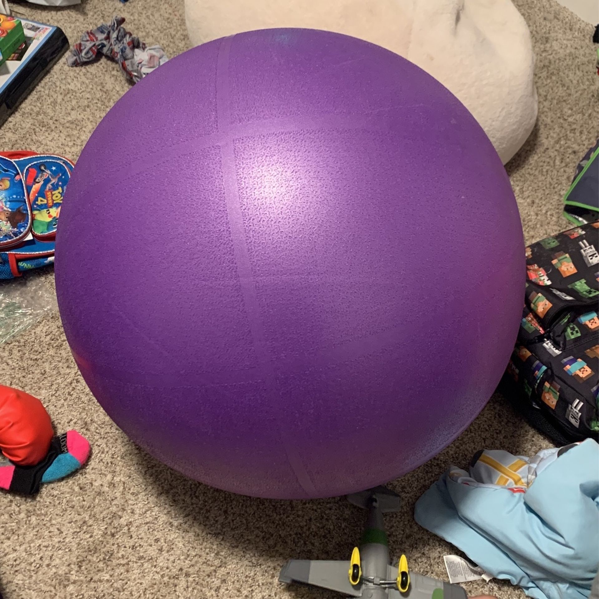 Pregnancy yoga ball