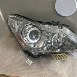 2009-2013 Infiniti G37 Right Headlight 