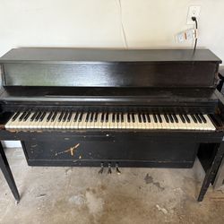 Free Upright Piano