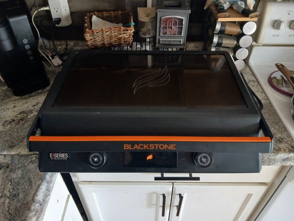 Blackstone E Series 22in