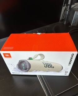 JBL Charge 6 Portable Waterproof Bluetooth Powerbank Speaker Brand New