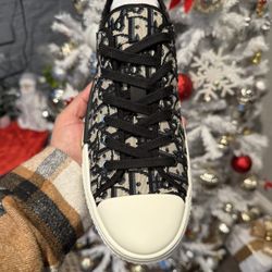 Dior Small Crew Neck Size 9 Shoes
