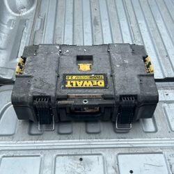 Dewalt Tough system 