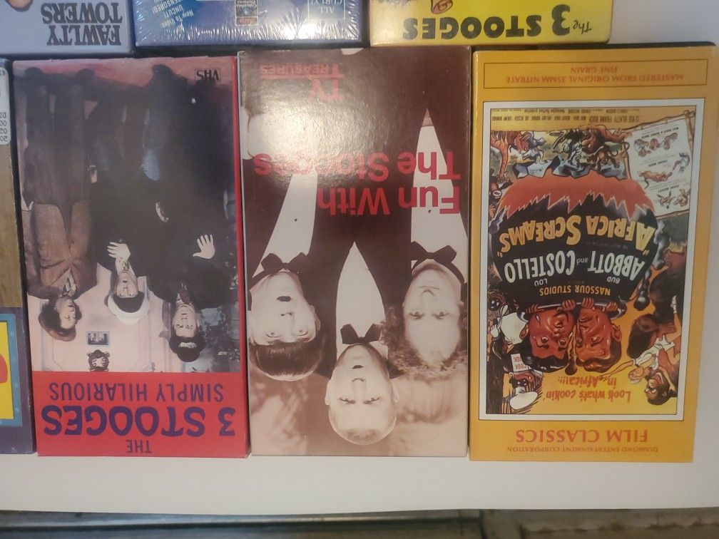 13 VHS Specialty Comedies - Top Variety