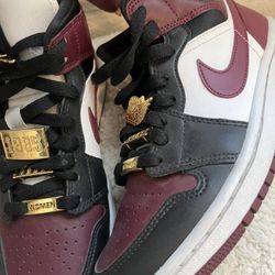 Women’s Jordan 1 Mid 