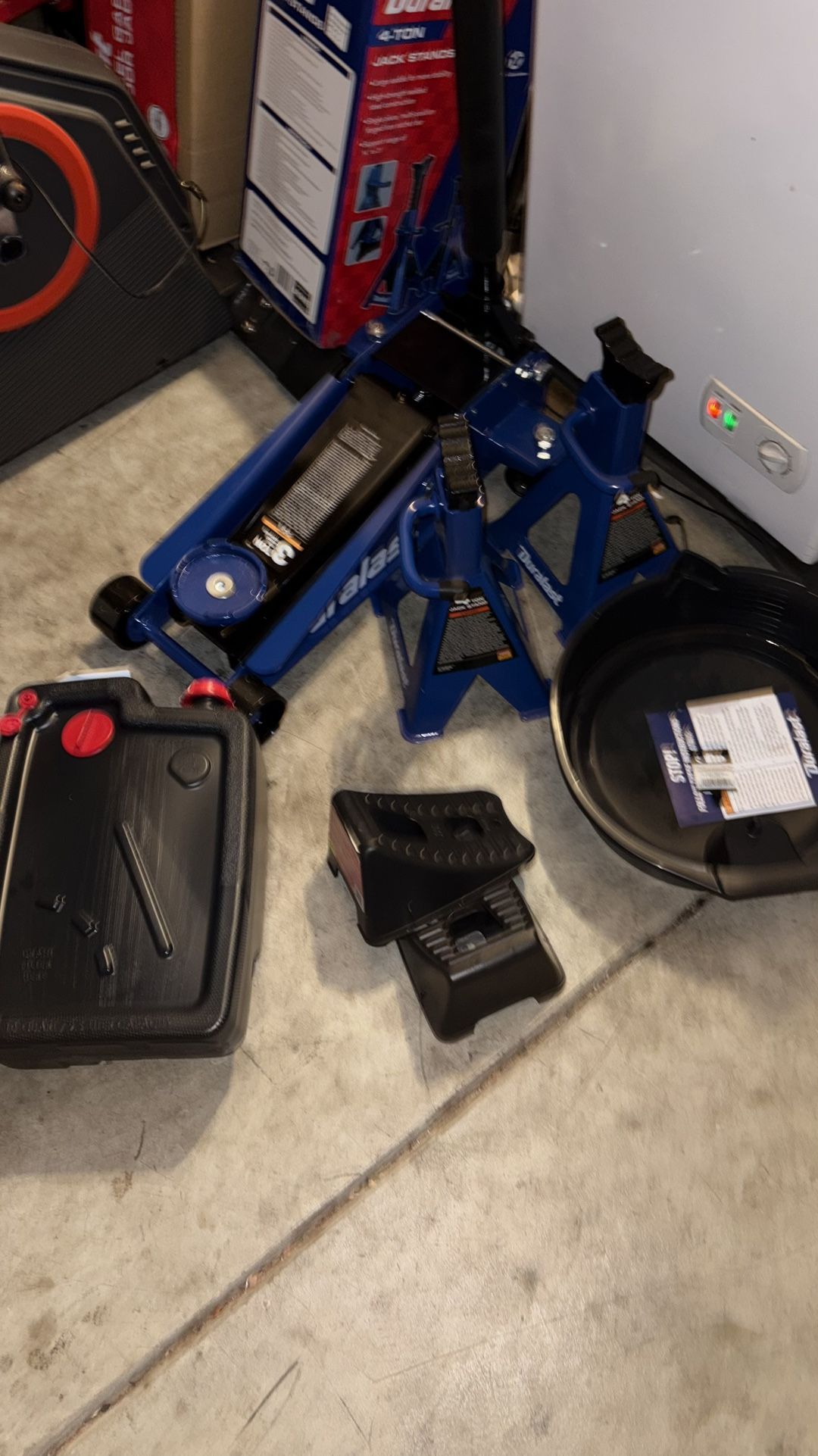 Car Jack And Oil Change Tools