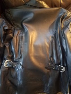 Women's leather jacket size Lrg