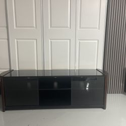 Free TV Stand