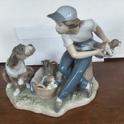 Lladro Figurine "This One's Mine" # 5376