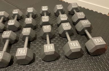 Set Of Cast Iron Hex Dumbbells From 10# To 45# Total Of 440 lbs Basically New