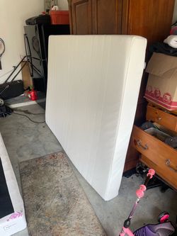 Queen size soft mattress