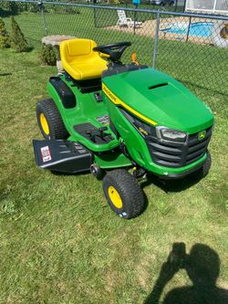 New 2026 never used John Deere 42 inch mower 2500$ new