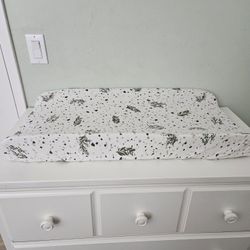 Changing Pad & Extra Covers