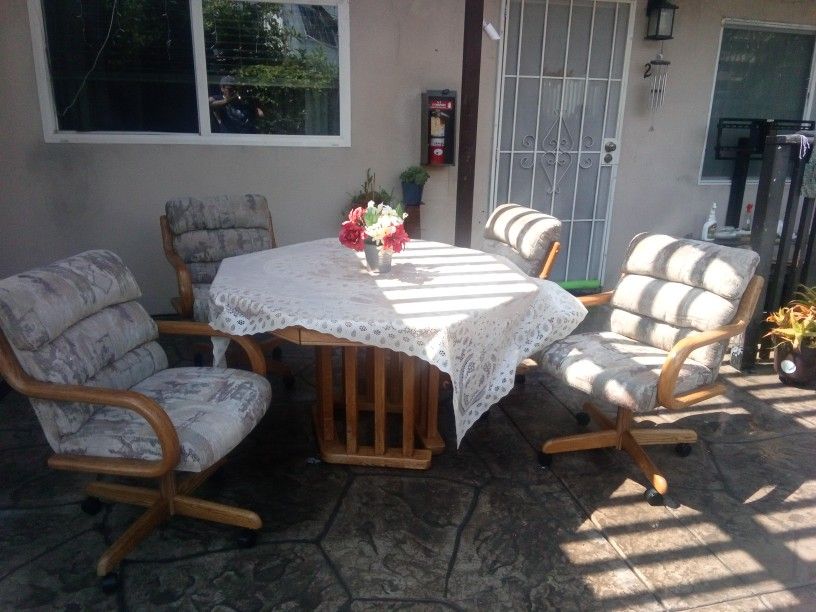 Wooden Dining Table /With Cushion