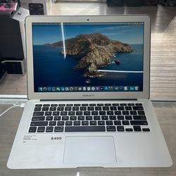 MacBook Air 2014  13-inch Display  Intel Core i5 4 GB Ram, 250GB Storage Comes With Charger  