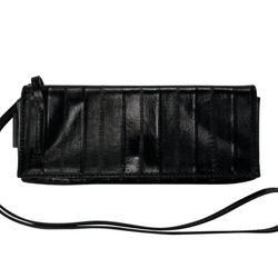 2000’s Gucci by Tom Ford Black Genuine Eel Skin Small Wristlet Strap Clutch Bag