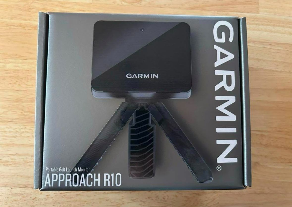 Garmin Approach R10 portable golf launch monitor NEW