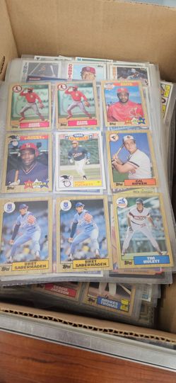 150 pages 1980s Sportscards !