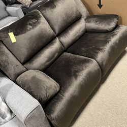 Super Cozy Double Reclining Couch!