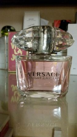 Versace bright cristal 3.0oz para mujer yo vendo perfumes prepárese con sus regalos de navidad 😊