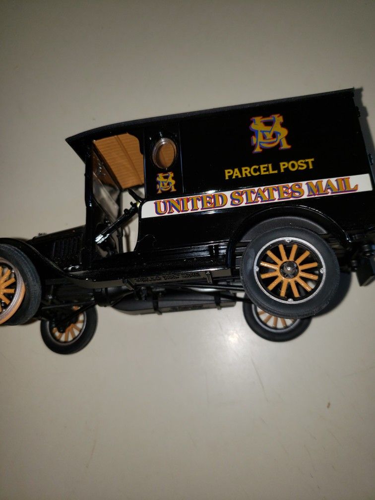 Vintage Mail Truck With Bags