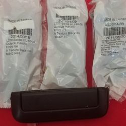 2005 Mitsubishi Montero Stock Outside Door Handles