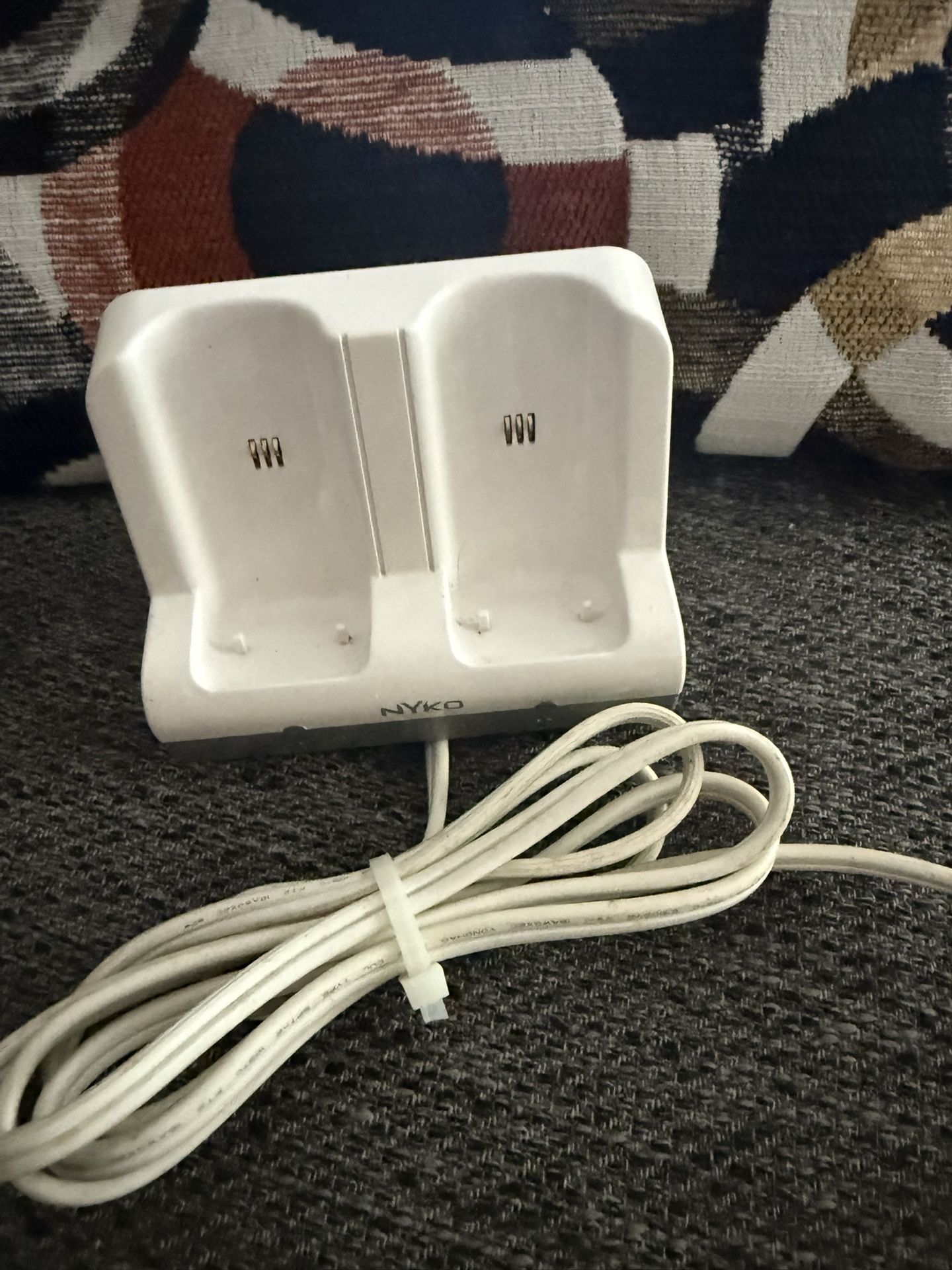 Wii Controller Stand And Charger