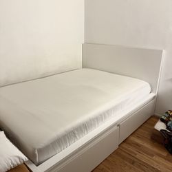 FULL BED FRAME 