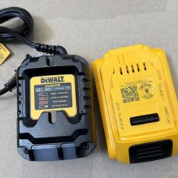 Fire Sale🔥🔥❇️ DEWALT 20V MAX Lithium-Ion 2.0Ah Battery AND Dewalt 20 Volt Charger 