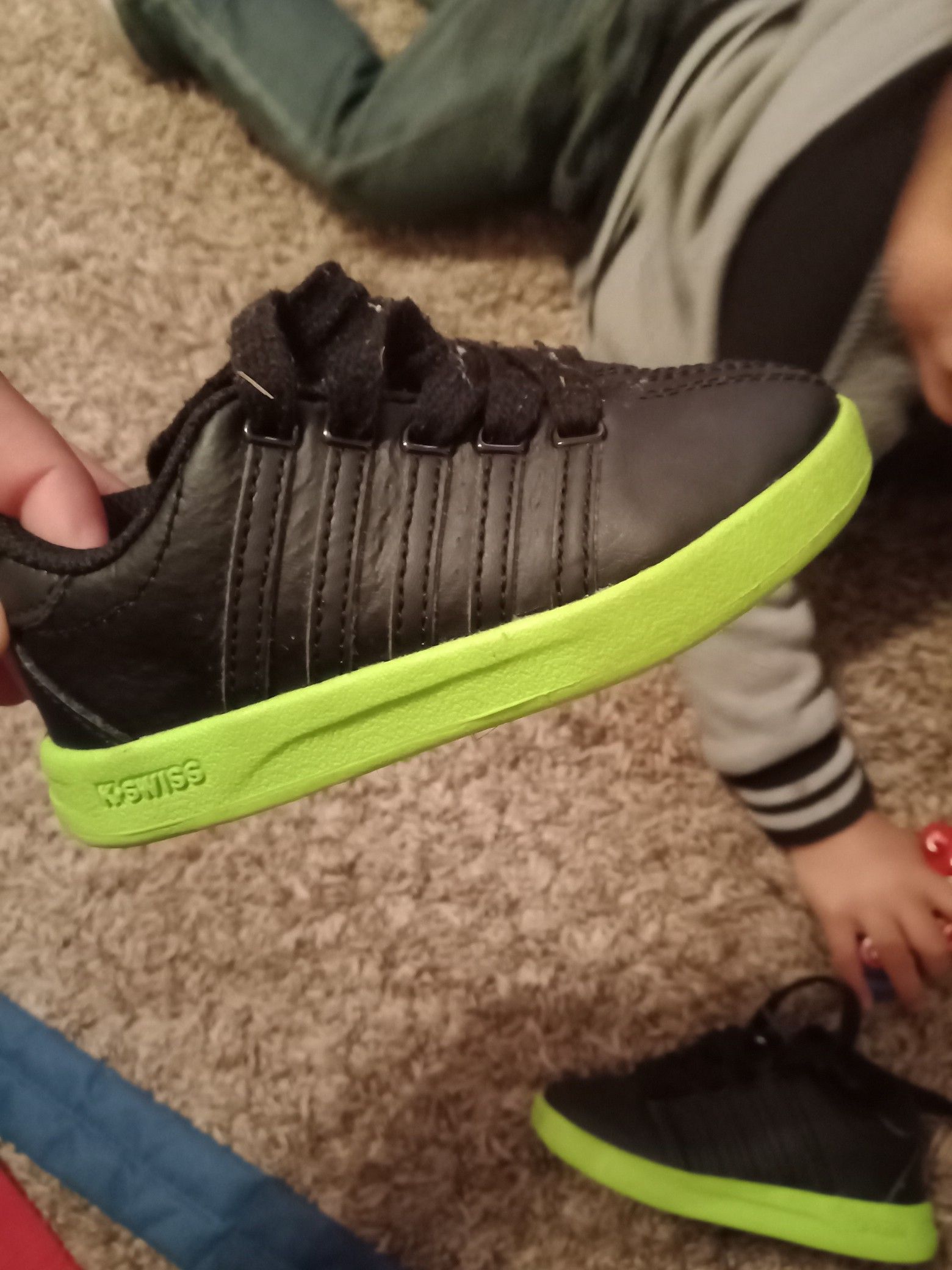 Boys shoes