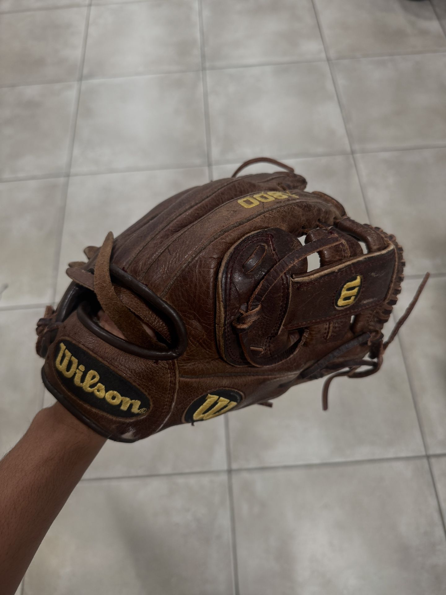 Wilson A800 Left Hand Glove