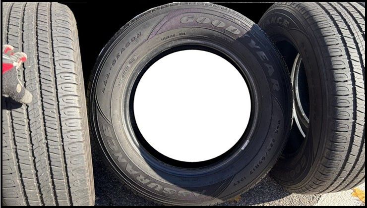 Goodyear Assurance All-Season Tires 225/65R17 102T