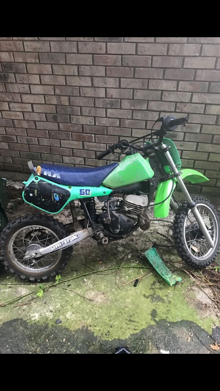 1984 kx60