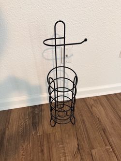 Toilet paper holder