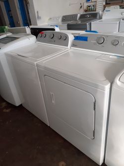 Whirlpool top load washer and dryer set working perfectly with 4 months warranty