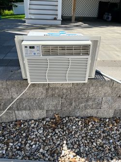 GE 8,000 BTU Window Air Conditioner with Remote Control
