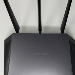 NETGEAR Nighthawk DD-WRT  OPENVPN 4 Port WiFi Gigabit Router  R7000