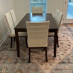 Dining table  With 6 Chairs 