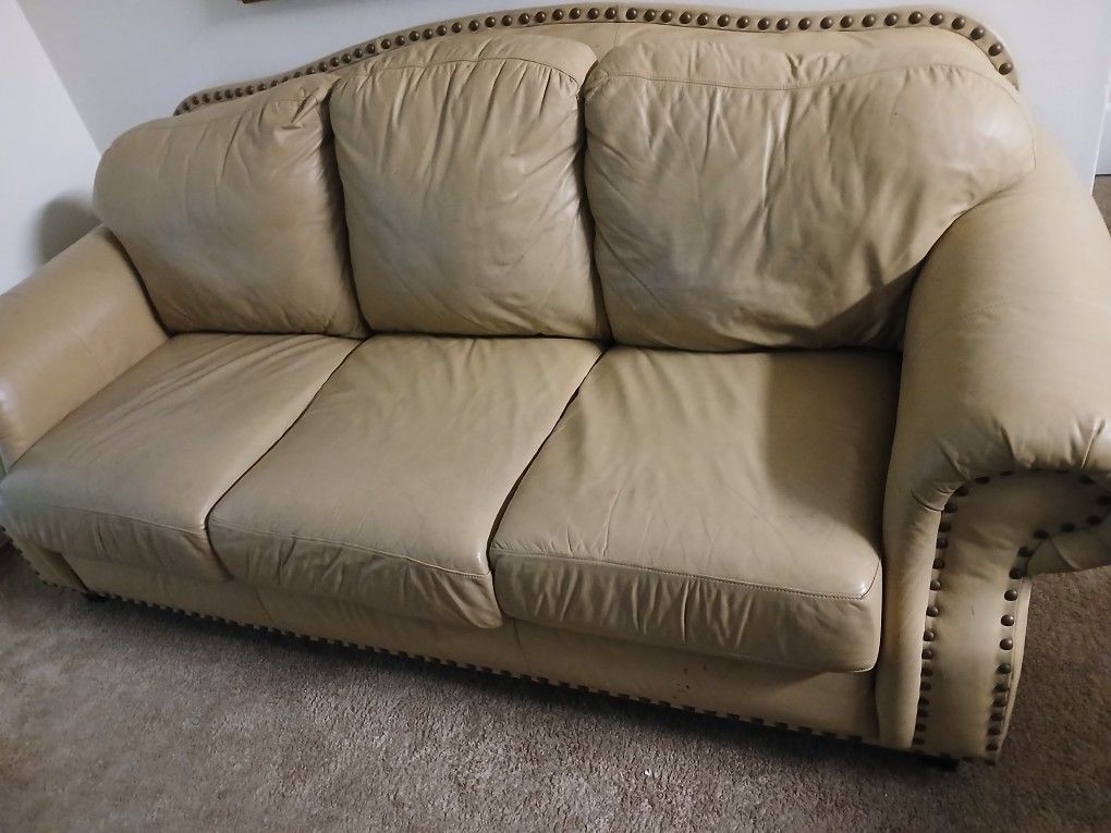 Beautiful Leather Cream Sofa