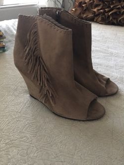 Vince Camuto Suede booties