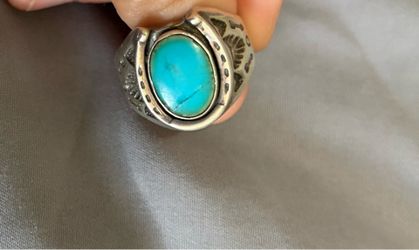 Vintage Silver horseshoe Men’s Ring with turquoise