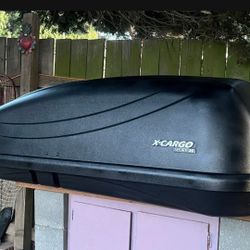 CARGO BOX SEARS CARGO SPORT 20,ROOFTOP  CARGO STORAGE, BLACK,GREAT CONDITION W/KEYS AND BRACKETS 