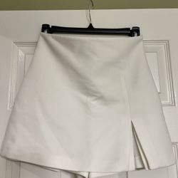 Zara white skort size S (shorts + skirt)