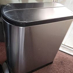 simplehuman 40 Liter / 10.6 Gallon Dual Compartment Butterfly Lid Kitchen Recycling Step Trash Can, Brushed Stainless Steel