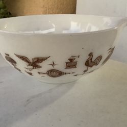 Vintage Pyrex 443 Cinderella American Rooster Eagle Milk Glass Bowl