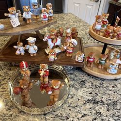 Vintage Enesco Lucy And Me Bears Lot Of 30 Porcelain Figurines