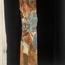 Woman’s casual dress